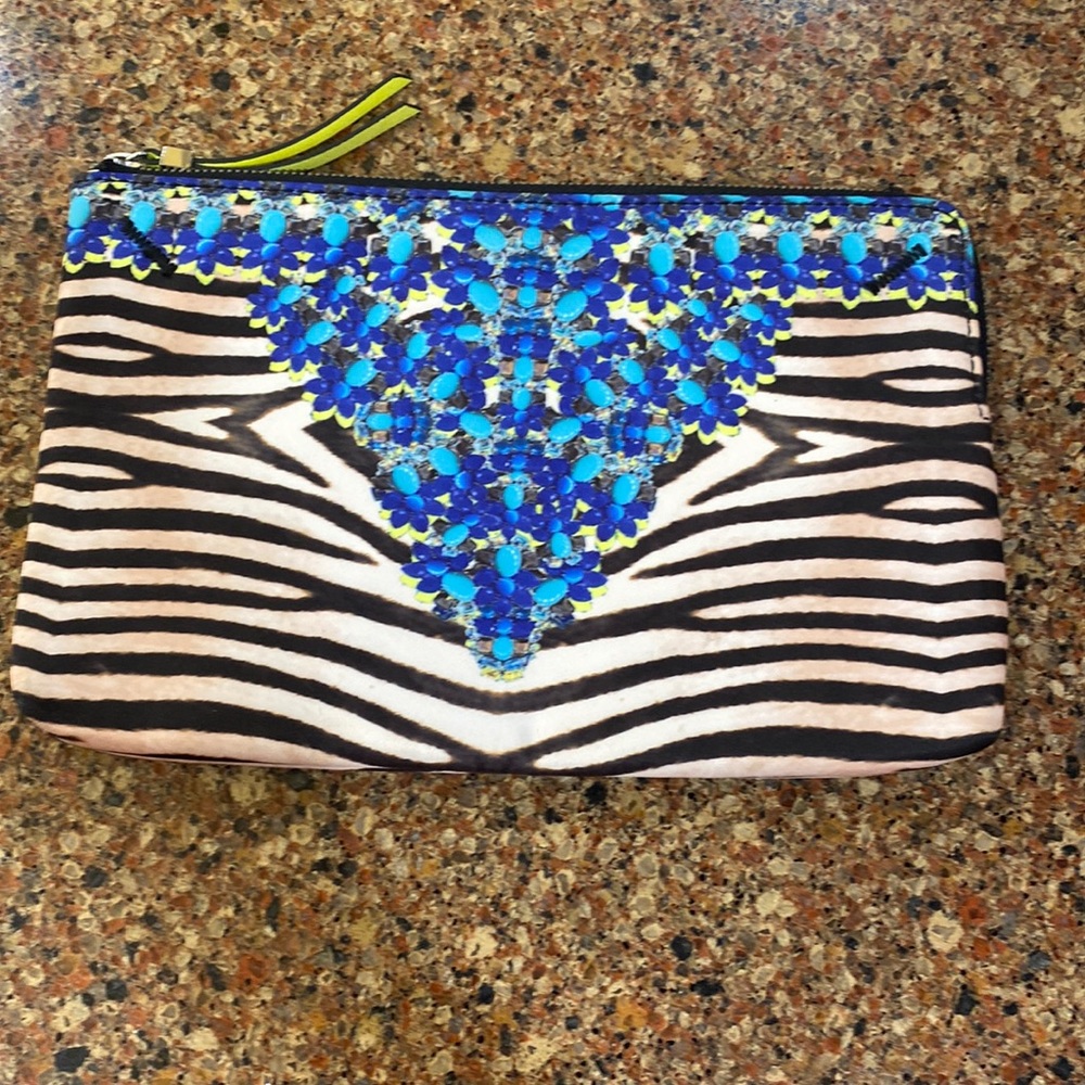 *****CLEARANCE*****  NWOT STELLA & DOT ANIMAL PRINT CLUTCH BAG